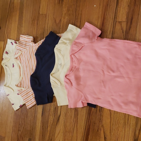 5 cotton T shirts in great condition. - Picture 1 of 3
